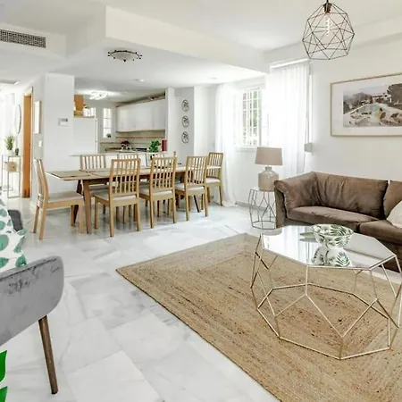 Lägenhet Peaceful Townhouse In Costabella